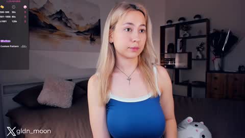 Snapshot of _golden_moon_ chatting on 31, 1, 2025 Rina online show from 31, 1, 2025