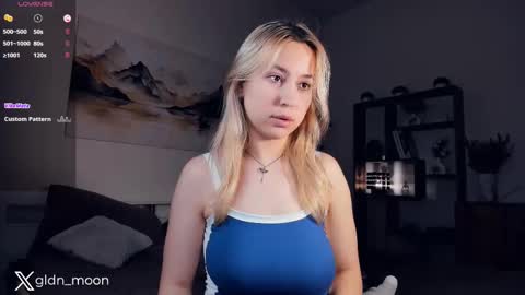 Snapshot of _golden_moon_ chatting on 26, 2, 2025 Rina online show from 26, 2, 2025