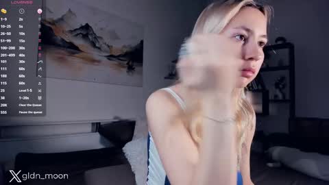 Snapshot of _golden_moon_ chatting on 12, 3, 2025 Rina online show from 12, 3, 2025