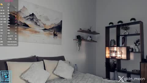 Snapshot of _golden_moon_ chatting on 14, 10, 2025 Rina online show from 14, 10, 2025