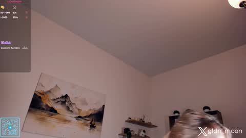 Snapshot of _golden_moon_ chatting on 28, 10, 2025 Rina online show from 28, 10, 2025