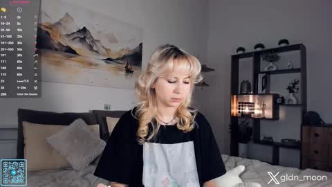 Snapshot of _golden_moon_ chatting on 24, 11, 2025 Rina online show from 24, 11, 2025