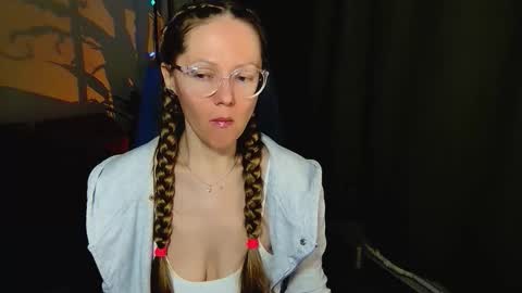 Snapshot of _goldilocks__ chatting on 29, 9, 2025 _goldilocks__ online show from 29, 9, 2025