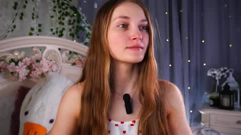 Snapshot of _green_green_ chatting on 3, 4, 2026 Milly online show from 3, 4, 2026