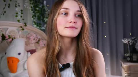 Snapshot of _green_green_ chatting on 15, 4, 2026 Milly online show from 15, 4, 2026