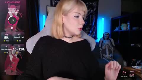 Snapshot of _gummybears_ chatting on 15, 12, 2025 Tori online show from 15, 12, 2025