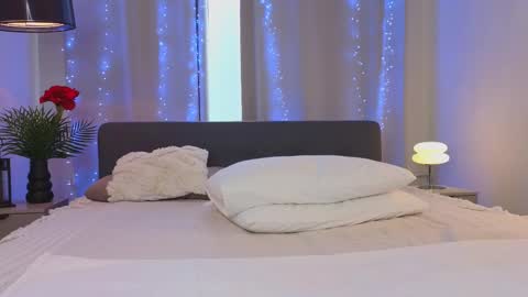 Holly online show from 11, 3, 2025