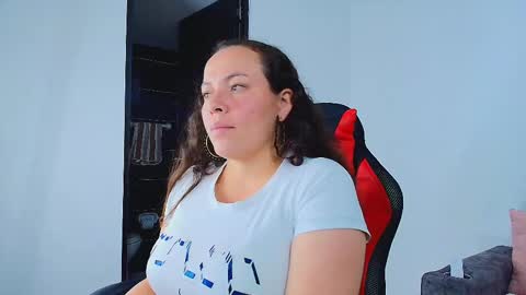 Snapshot of _honey1_ chatting on 10, 10, 2025 Honey online show from 10, 10, 2025
