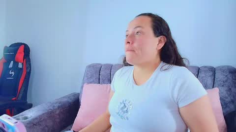 Snapshot of _honey1_ chatting on 15, 10, 2025 Honey online show from 15, 10, 2025