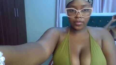 _honey_bloom online show from 16, 2, 2026