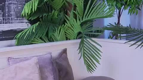 Snapshot of _honeymoney chatting on 10, 4, 2026 Lana online show from 10, 4, 2026