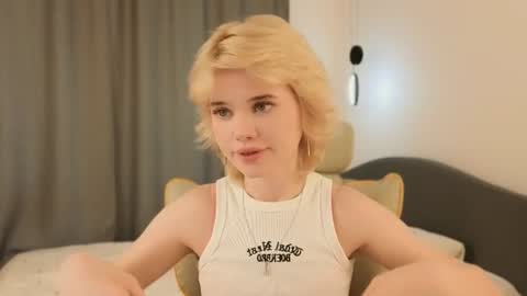 Snapshot of _honnyland chatting on 22, 6, 2026 Alisha online show from 22, 6, 2026