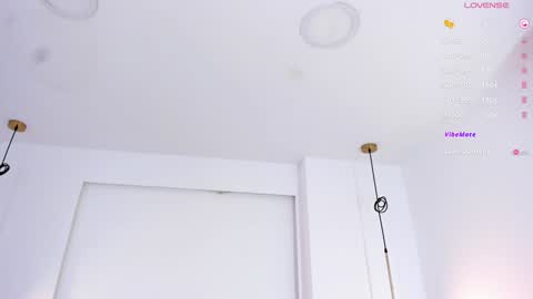 Darlis  online show from 23, 1, 2025