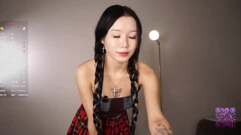 Snapshot of _in_the_end_ chatting on 28, 7, 2026 you Mia online show from 28, 7, 2026