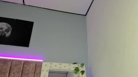 Snapshot of _jasmine_blush chatting on 8, 11, 2025 Jasmine online show from 8, 11, 2025