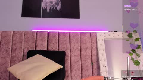 Snapshot of _jasmine_blush chatting on 13, 11, 2025 Jasmine online show from 13, 11, 2025