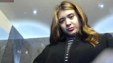 Snapshot of _jeessy chatting on 11, 9, 2025 _jeessy online show from 11, 9, 2025