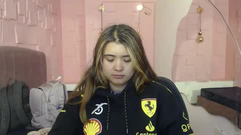 Snapshot of _jeessy chatting on 20, 10, 2025 _jeessy online show from 20, 10, 2025