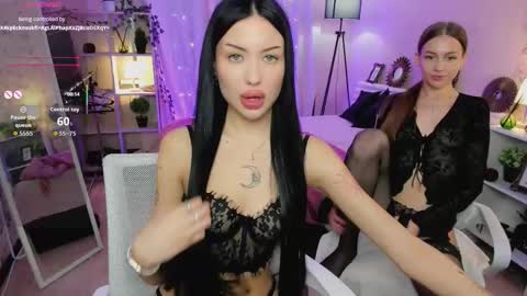 Snapshot of _jesslei_ chatting on 20, 2, 2026 Jess blond and Leila brunette online show from 20, 2, 2026