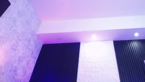 Snapshot of _johana18 chatting on 14, 12, 2024 Mia online show from 14, 12, 2024