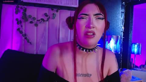 Snapshot of _johana18 chatting on 21, 12, 2024 Mia online show from 21, 12, 2024