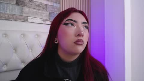 Snapshot of _johana18 chatting on 4, 1, 2025 Mia online show from 4, 1, 2025