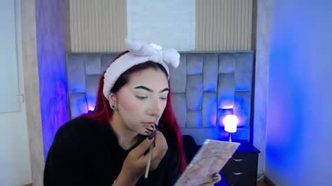 Snapshot of _johana18 chatting on 11, 9, 2025 Mia online show from 11, 9, 2025