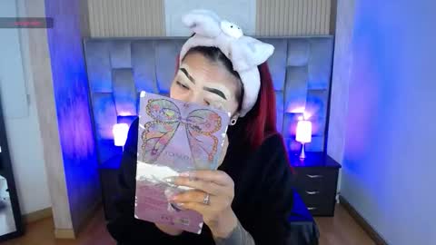 Snapshot of _johana18 chatting on 10, 10, 2025 Mia online show from 10, 10, 2025