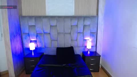 Snapshot of _johana18 chatting on 11, 10, 2025 Mia online show from 11, 10, 2025