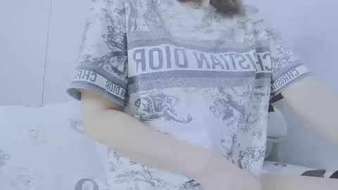 Snapshot of _joly_ chatting on 17, 9, 2025 Joly online show from 17, 9, 2025