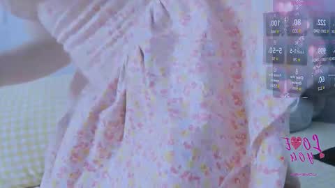 Snapshot of _joly_ chatting on 27, 9, 2025 Joly online show from 27, 9, 2025