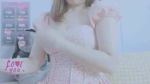 Snapshot of _joly_ chatting on 12, 10, 2025 Joly online show from 12, 10, 2025