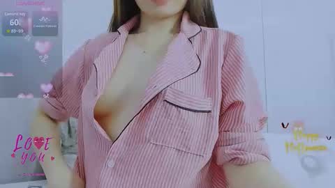 Snapshot of _joly_ chatting on 19, 11, 2025 Joly online show from 19, 11, 2025