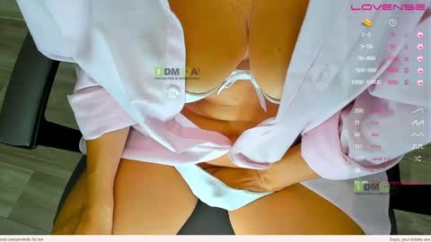 Snapshot of _justcallme_ chatting on 7, 6, 2026 _justcallme_ online show from 7, 6, 2026