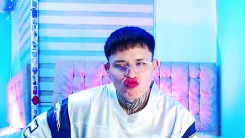 Snapshot of _justinmoon2 chatting on 9, 5, 2026 mod online show from 9, 5, 2026
