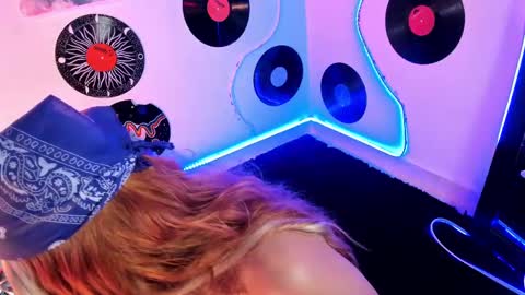 _karine01 online show from 26, 2, 2025