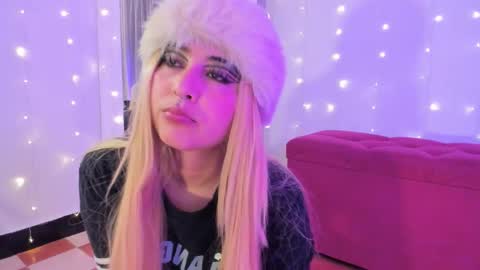 _karine01 online show from 19, 9, 2025