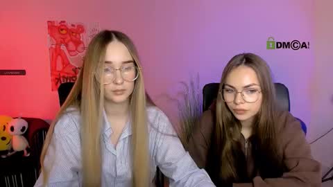 _kellykitten_ online show from 4, 12, 2025