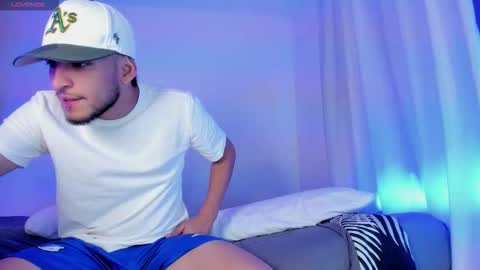    online show from 4, 12, 2025