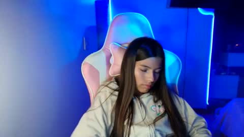 khloe sweet online show from 27, 5, 2026