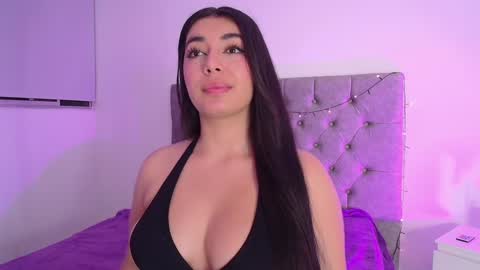 _kimtorres_ online show from 31, 1, 2025