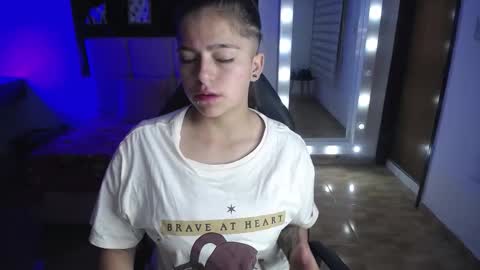 _kitten_1 online show from 22, 2, 2026