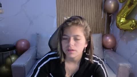 Snapshot of _kitten_1 chatting on 17, 7, 2026 _kitten_1 online show from 17, 7, 2026