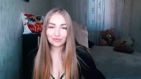 Snapshot of _kittyboo chatting on 3, 2, 2026 Aleksa online show from 3, 2, 2026