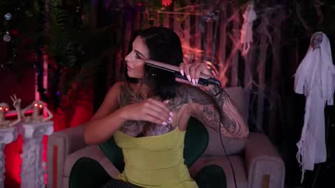 Snapshot of _kleo_ chatting on 8, 10, 2025 online show from 8, 10, 2025