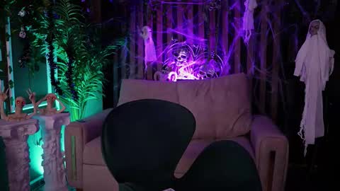 Snapshot of _kleo_ chatting on 9, 10, 2025 online show from 9, 10, 2025