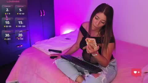 Snapshot of _kloee_ chatting on 11, 9, 2025 kloee online show from 11, 9, 2025