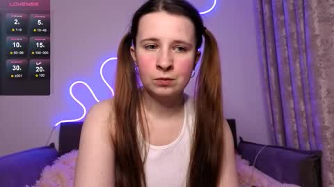 Snapshot of _kylle_ chatting on 23, 11, 2025 _kylle_ online show from 23, 11, 2025