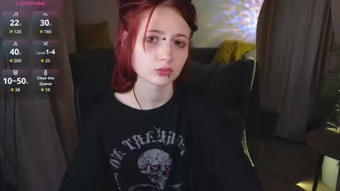 Snapshot of _l_o_r_r_y_ chatting on 17, 11, 2025 _l_o_r_r_y_ online show from 17, 11, 2025