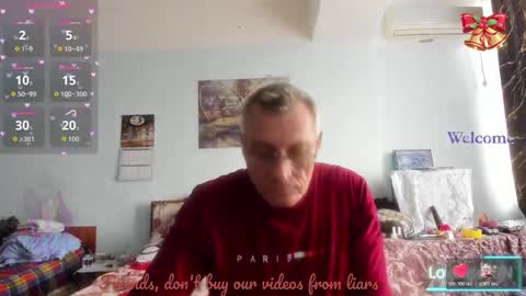 Snapshot of _lady_red_ chatting on 21, 10, 2025 Lory online show from 21, 10, 2025